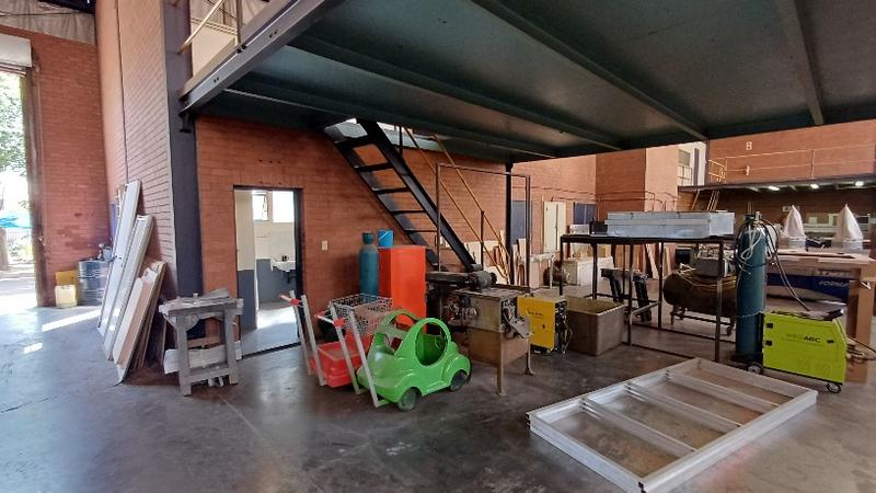 Commercial Property for Sale in Rooihuiskraal Gauteng