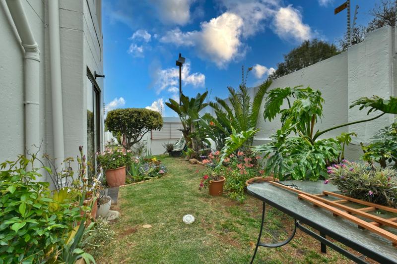 3 Bedroom Property for Sale in Glenvista Gauteng
