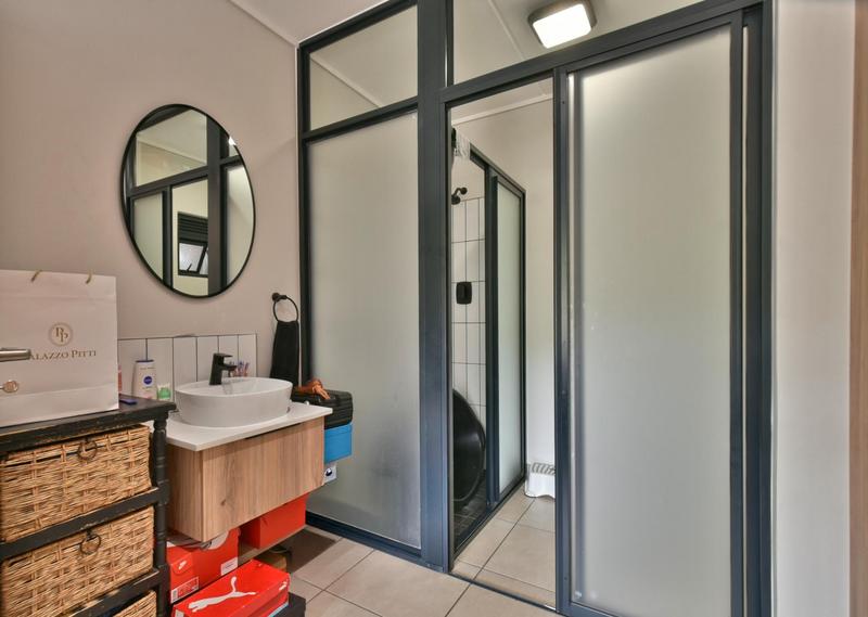 2 Bedroom Property for Sale in Aspen Hills Gauteng