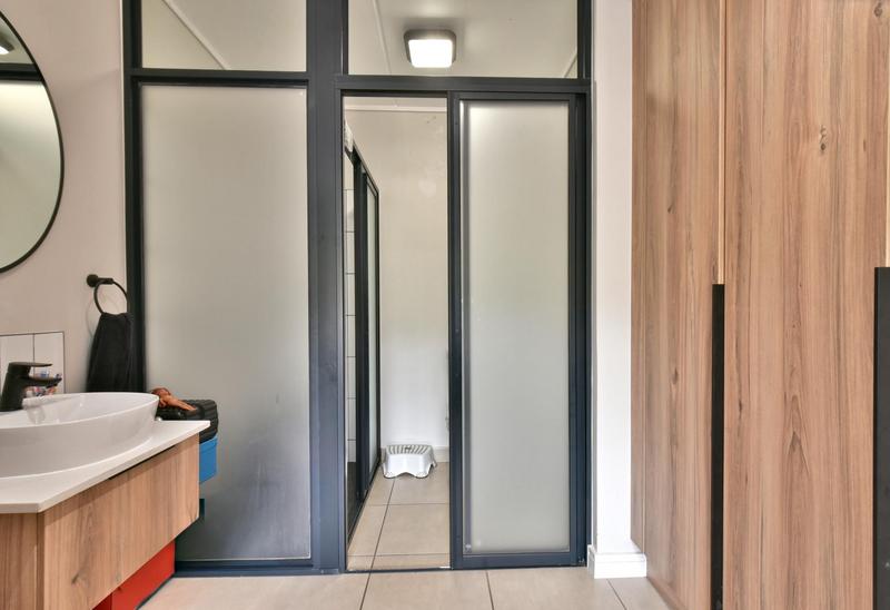 2 Bedroom Property for Sale in Aspen Hills Gauteng
