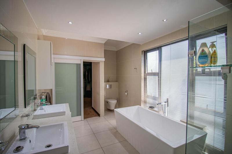 3 Bedroom Property for Sale in Midstream Estate Gauteng