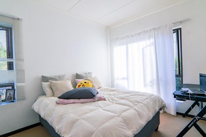1 Bedroom Property for Sale in Paulshof Gauteng