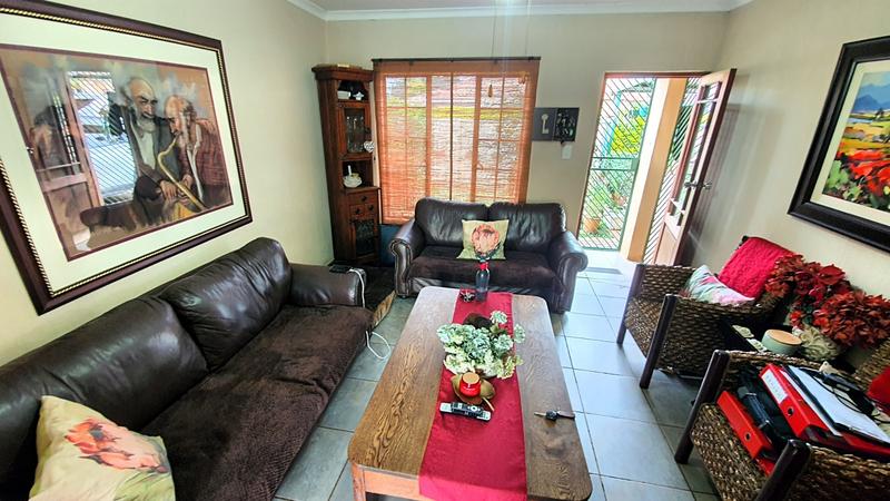4 Bedroom Property for Sale in Hesteapark Gauteng