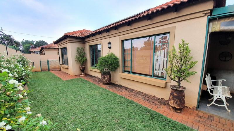 4 Bedroom Property for Sale in Hesteapark Gauteng