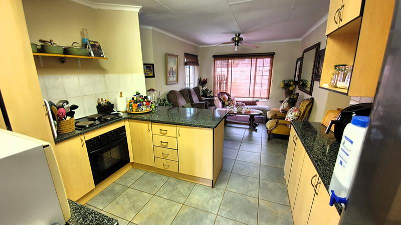 4 Bedroom Property for Sale in Hesteapark Gauteng
