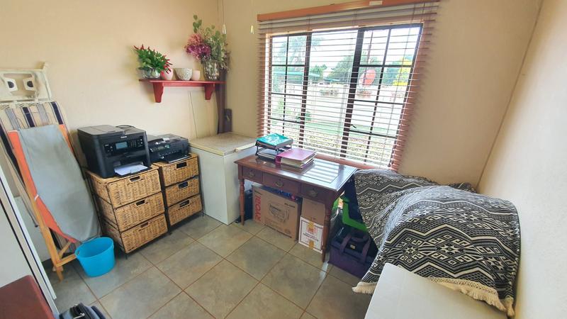 4 Bedroom Property for Sale in Hesteapark Gauteng