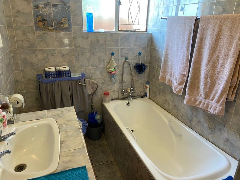 4 Bedroom Property for Sale in The Orchards Gauteng