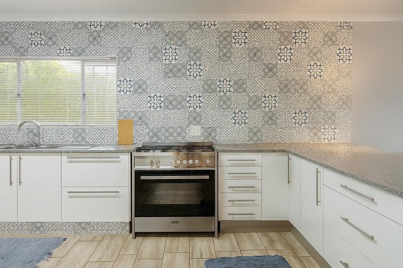 To Let 4 Bedroom Property for Rent in Constantia Park Gauteng
