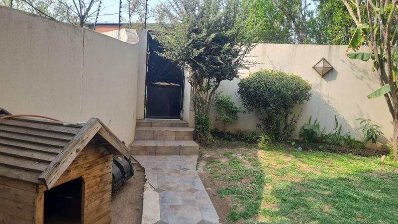 To Let 3 Bedroom Property for Rent in Bedfordview Gauteng