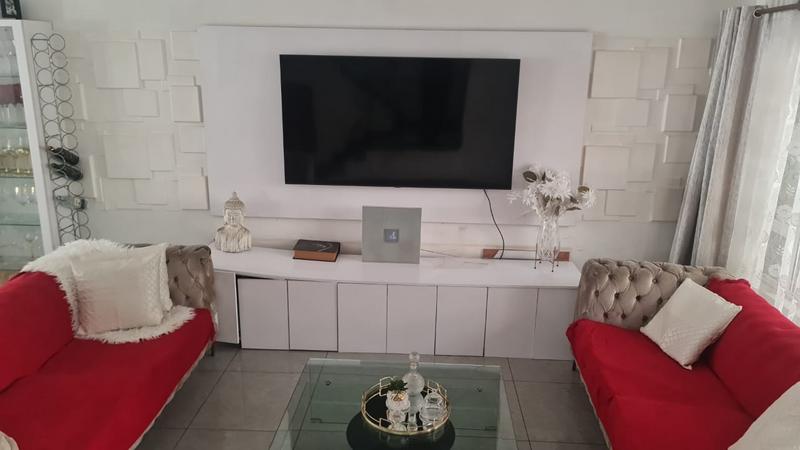 To Let 3 Bedroom Property for Rent in Bedfordview Gauteng