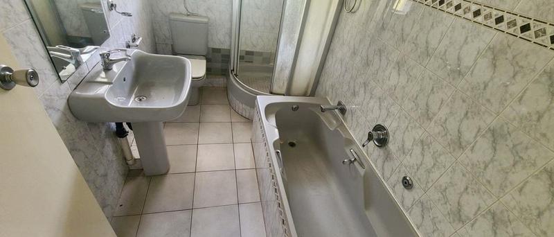 2 Bedroom Property for Sale in Bedford Gardens Gauteng