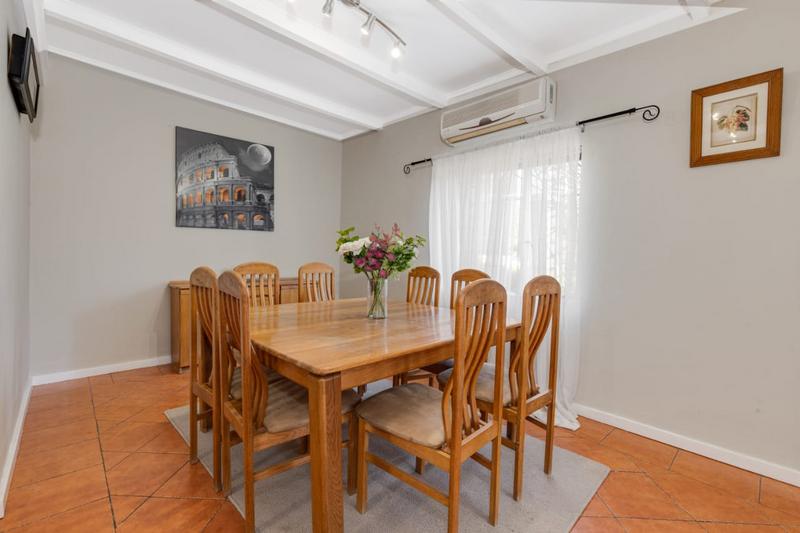 To Let 3 Bedroom Property for Rent in Glen Austin Gauteng