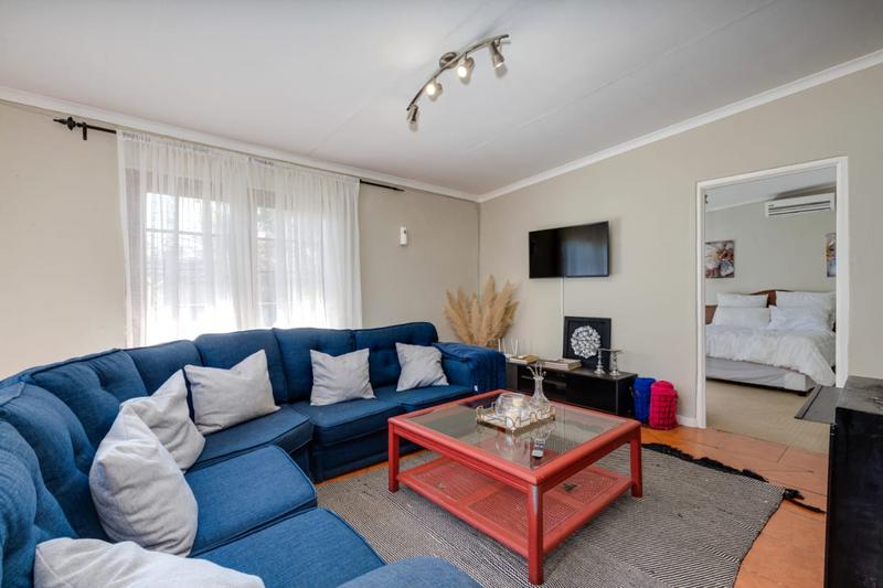 To Let 3 Bedroom Property for Rent in Glen Austin Gauteng
