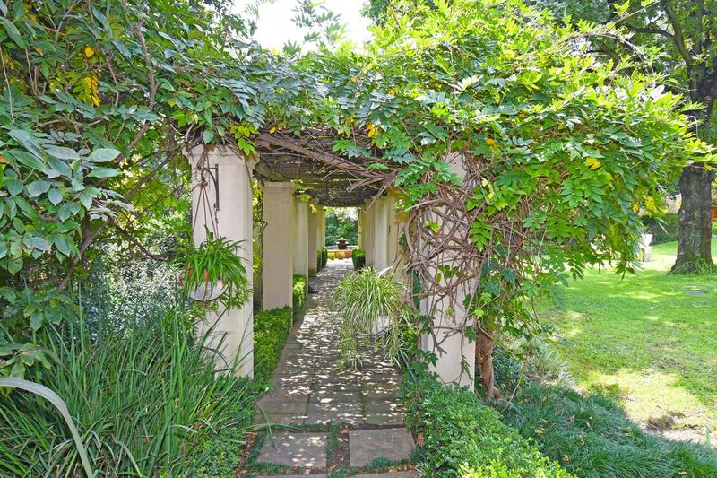 To Let 3 Bedroom Property for Rent in Glen Austin Gauteng