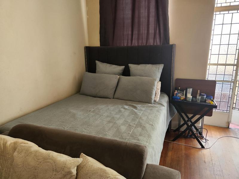 1 Bedroom Property for Sale in Kensington Gauteng