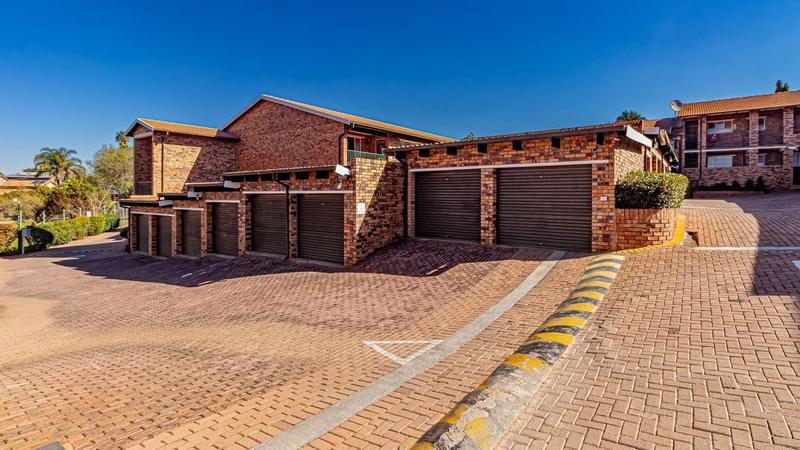 2 Bedroom Property for Sale in Northcliff Gauteng