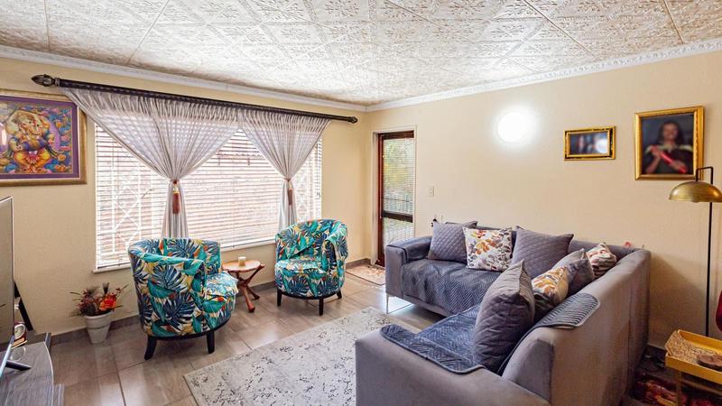 2 Bedroom Property for Sale in Northcliff Gauteng