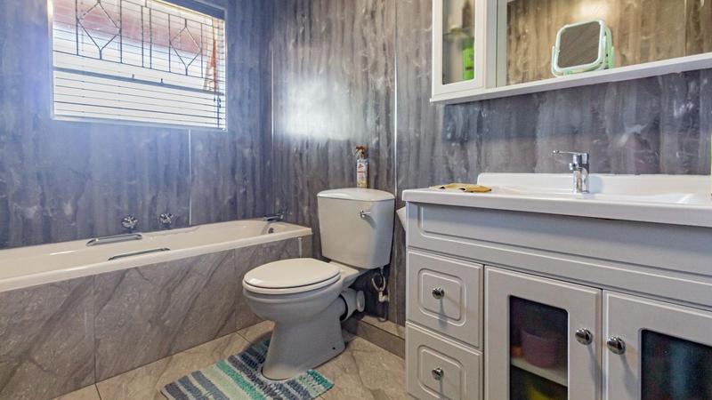 2 Bedroom Property for Sale in Northcliff Gauteng