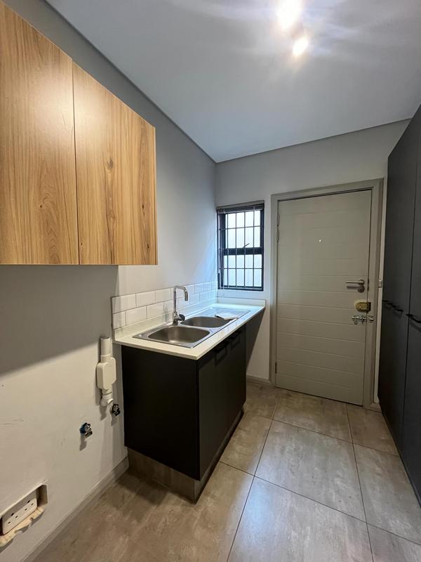 To Let 4 Bedroom Property for Rent in Hazelwood Gauteng