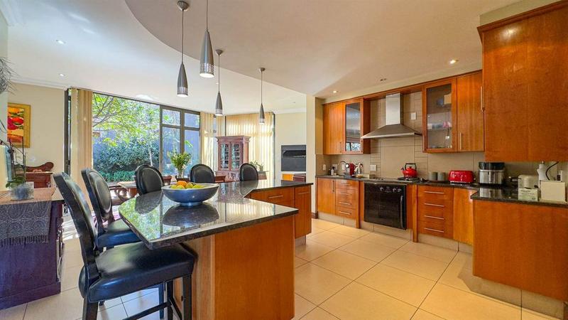 To Let 4 Bedroom Property for Rent in Waterkloof Ridge Gauteng