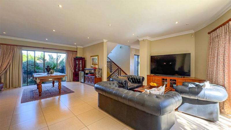 To Let 4 Bedroom Property for Rent in Waterkloof Ridge Gauteng