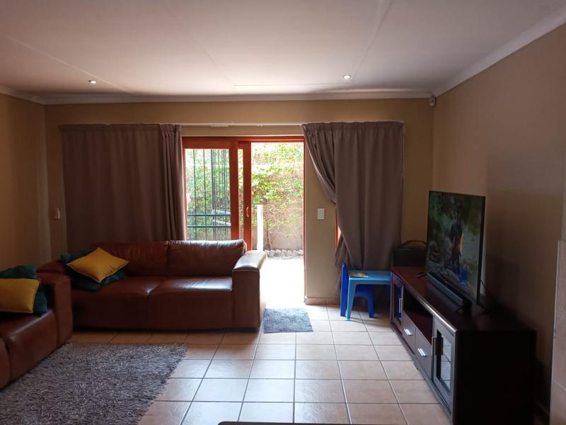 2 Bedroom Property for Sale in The Reeds Gauteng