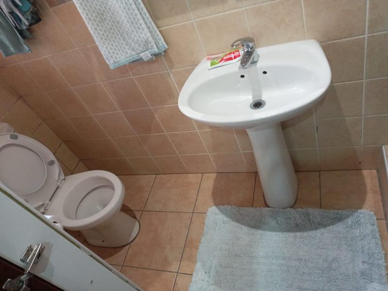 2 Bedroom Property for Sale in The Reeds Gauteng