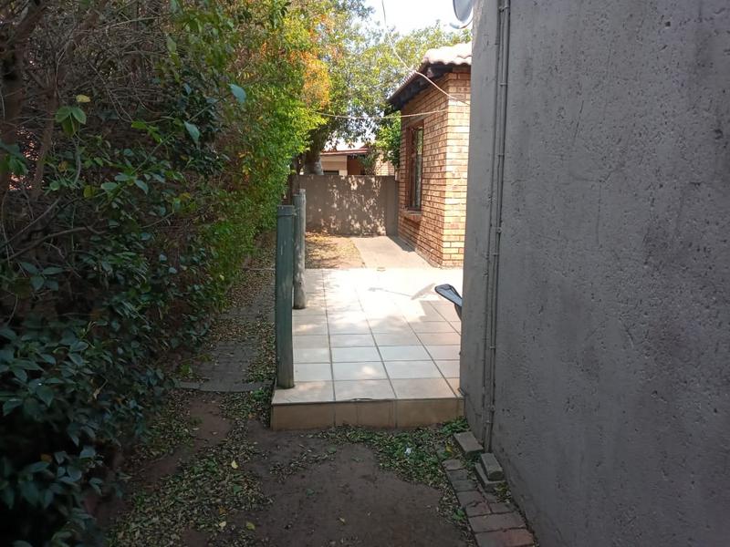 2 Bedroom Property for Sale in The Reeds Gauteng