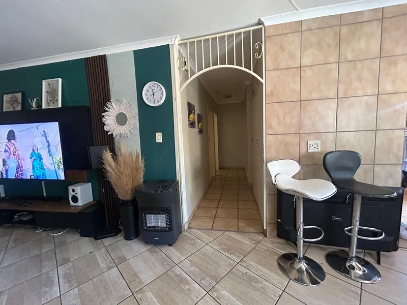 To Let 0 Bedroom Property for Rent in Newlands Gauteng