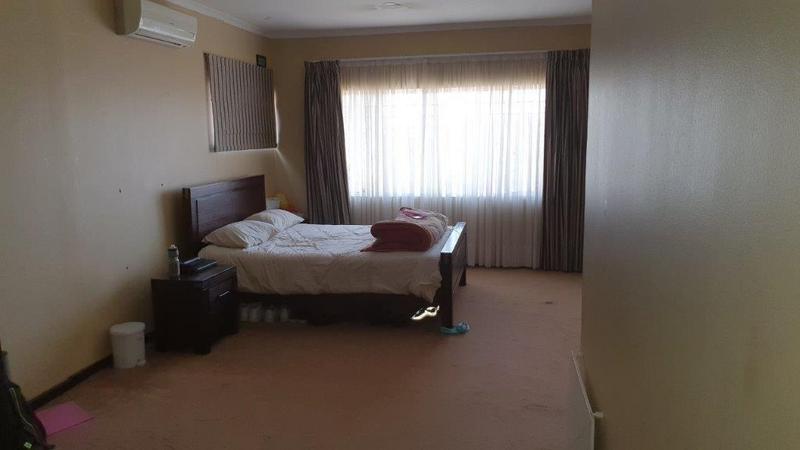 10 Bedroom Property for Sale in Waterkloof Ridge Gauteng