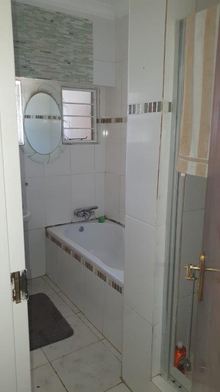 10 Bedroom Property for Sale in Waterkloof Ridge Gauteng