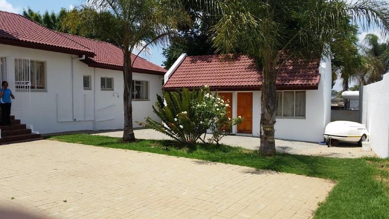10 Bedroom Property for Sale in Waterkloof Ridge Gauteng