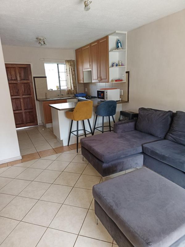 To Let 2 Bedroom Property for Rent in Mooikloof Ridge Gauteng