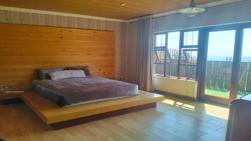 6 Bedroom Property for Sale in Roodekrans Gauteng