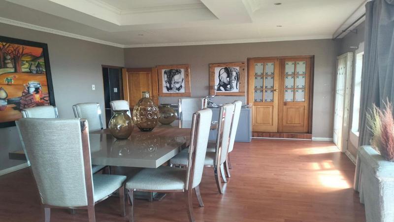 6 Bedroom Property for Sale in Roodekrans Gauteng