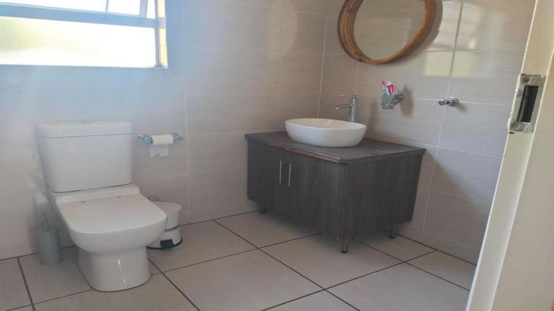 6 Bedroom Property for Sale in Roodekrans Gauteng