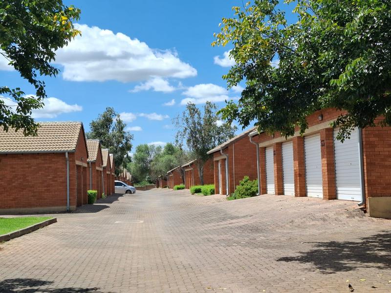 2 Bedroom Property for Sale in Equestria Gauteng