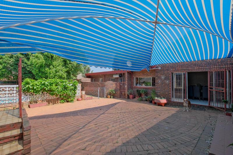 5 Bedroom Property for Sale in Murrayfield Gauteng