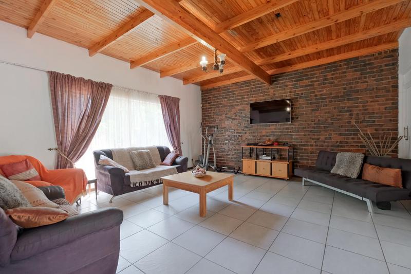 5 Bedroom Property for Sale in Murrayfield Gauteng