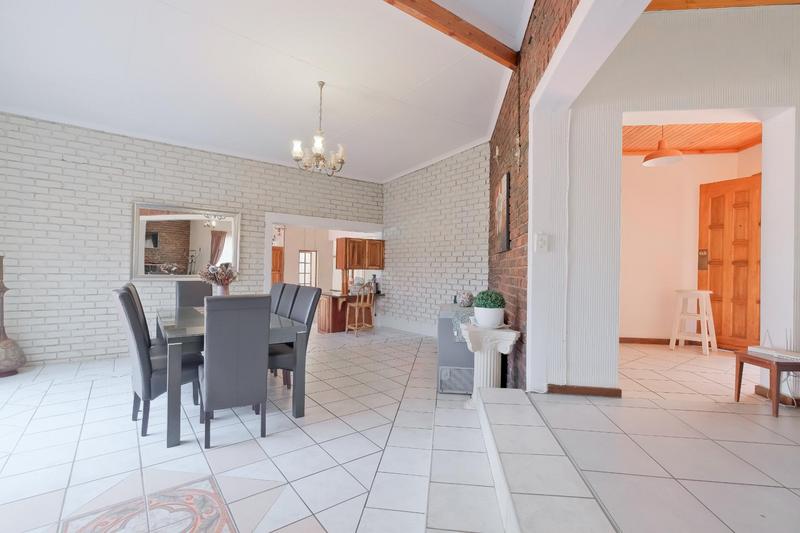 5 Bedroom Property for Sale in Murrayfield Gauteng