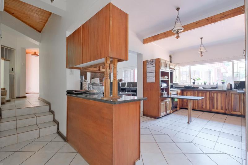 5 Bedroom Property for Sale in Murrayfield Gauteng