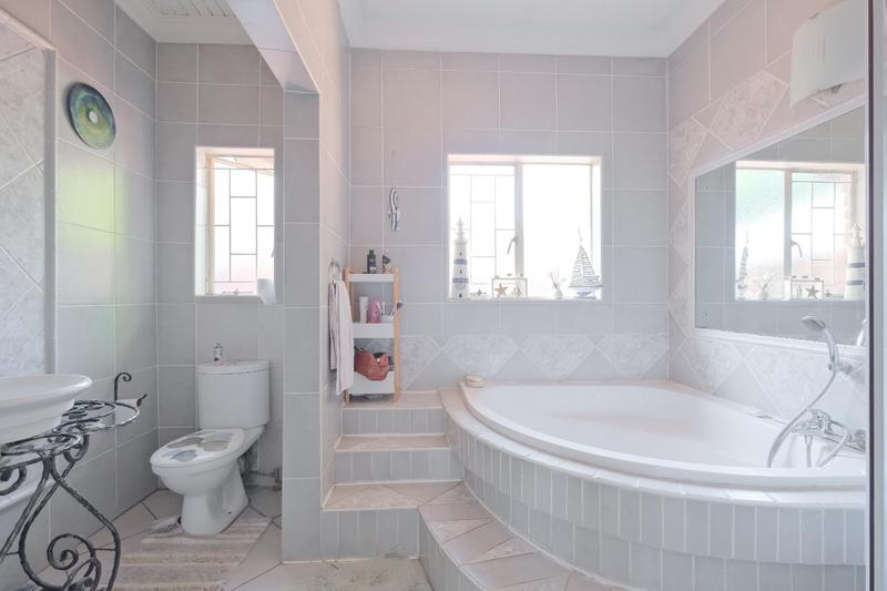 5 Bedroom Property for Sale in Murrayfield Gauteng