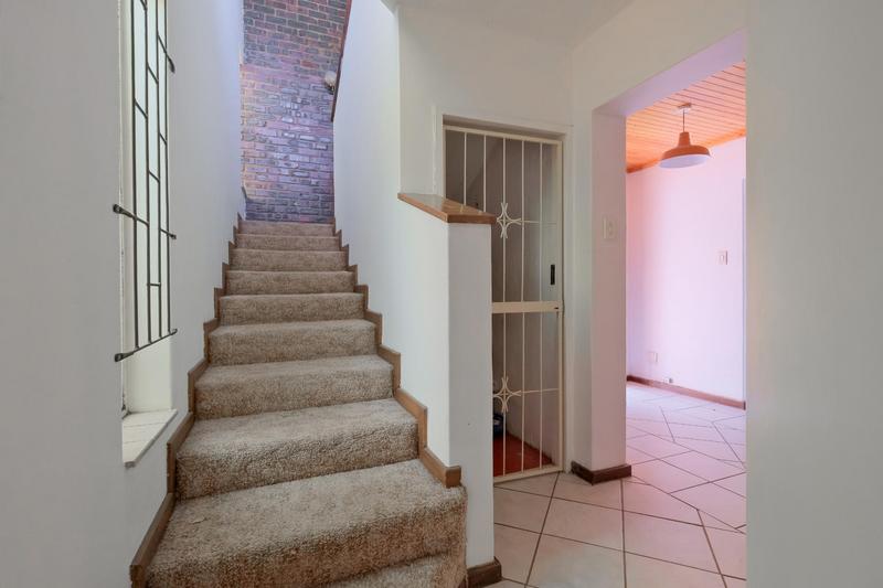5 Bedroom Property for Sale in Murrayfield Gauteng