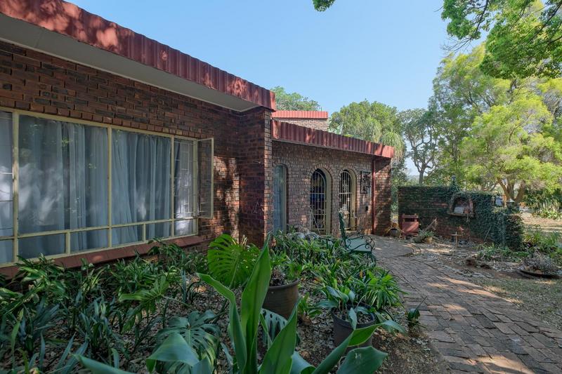 5 Bedroom Property for Sale in Murrayfield Gauteng