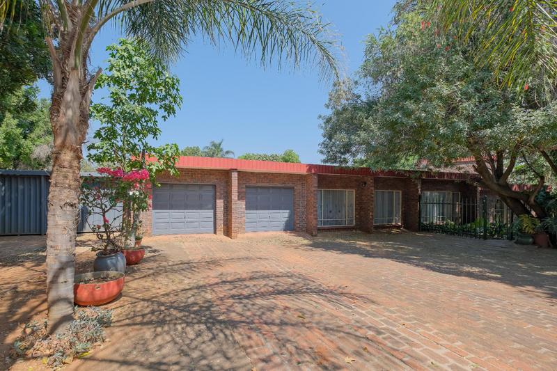 5 Bedroom Property for Sale in Murrayfield Gauteng