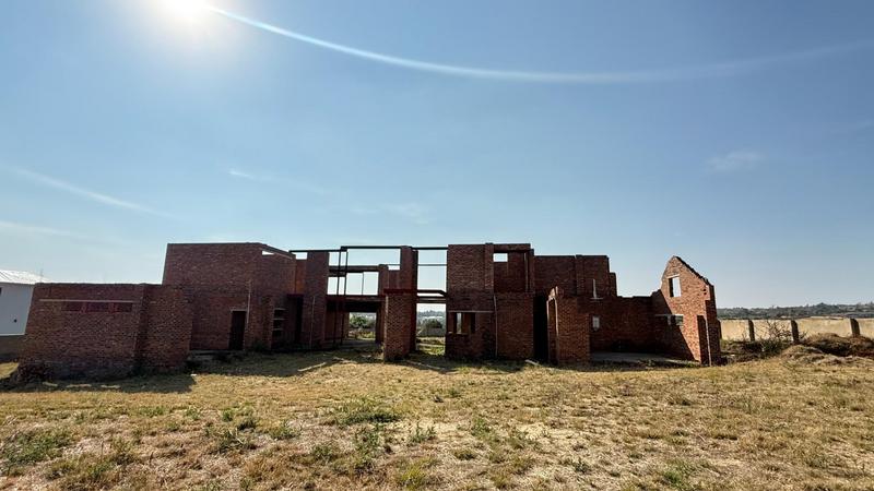 4 Bedroom Property for Sale in Blue Hills Equestrian Estate Gauteng