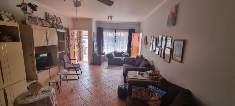 2 Bedroom Property for Sale in Theresa Park Gauteng
