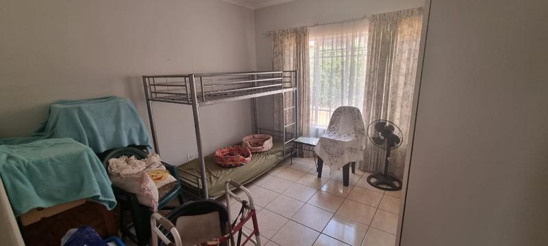 2 Bedroom Property for Sale in Theresa Park Gauteng