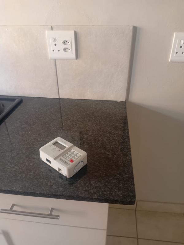 To Let 2 Bedroom Property for Rent in Groblerpark Gauteng