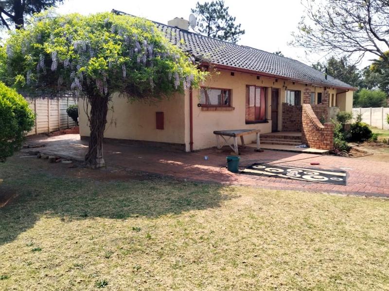 4 Bedroom Property for Sale in Kibler Park Gauteng